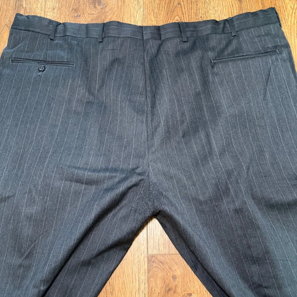 Jos A Bank Mens 50R Portly Suit Charcoal Gray Pinstripe 100% Wool 48x32 Pants